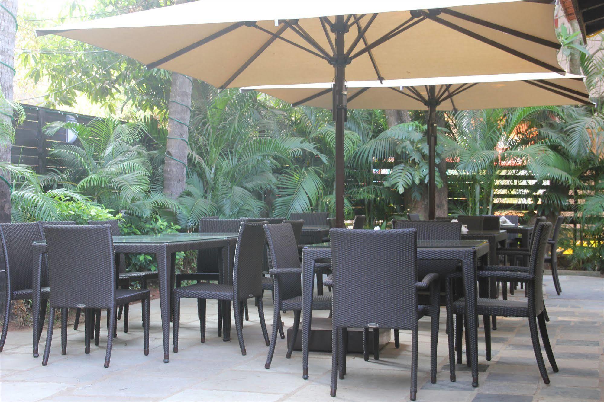 Hotel Banyan Tree Courtyard à Calangute Extérieur photo